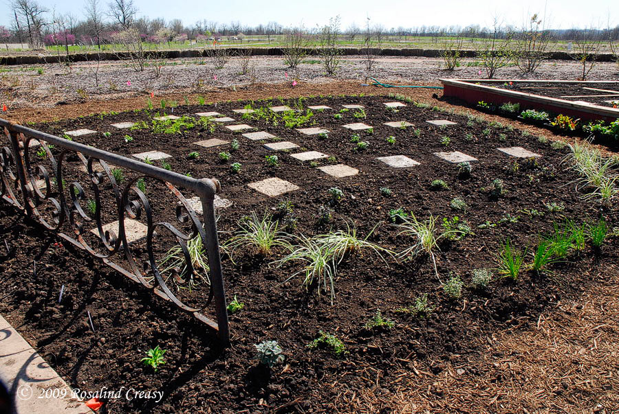 powel-gardens-before